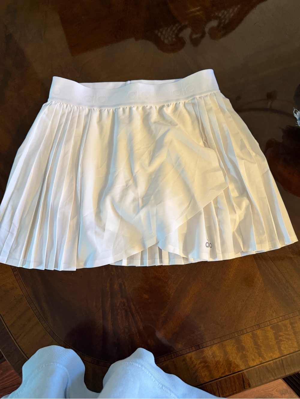 ALO Yoga White Pleated Athletic Skirt with Built-in Liner
